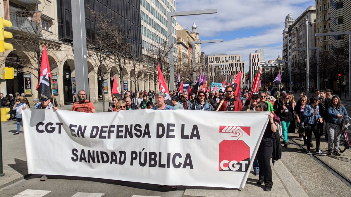 📣 "Hemos llegado a una situación límite": multitudinaria manifestación en Zaragoza con un grito unánime: salvar la #SanidadPública, universal, de calidad y accesible, y blindar el futuro de la Atención Primaria: arainfo.org/?p=266253

✍️ Crónica de <a href="/igoiz17/">Iker G. Izagirre</a> 
#DefiendeLaSanidad