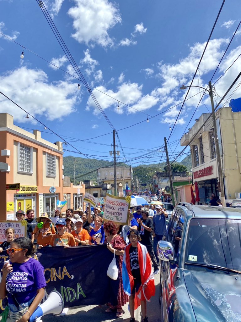 soldeigriega's tweet photo. #MarchaDelSol https://t.co/T8BRqkAq6d