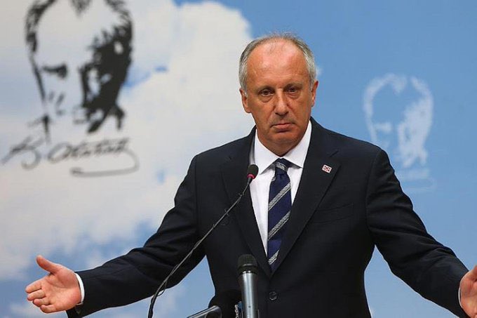 yeni1haberr's tweet photo. Muharrem İnce:

FETÖ’cüsü, bölücüsü, beslemesi, AKP’nin eskisi, yenisi, trolü, fongülü hepsi bir araya gelmiş bize ateş ediyor. https://t.co/kyK3ReE5Np