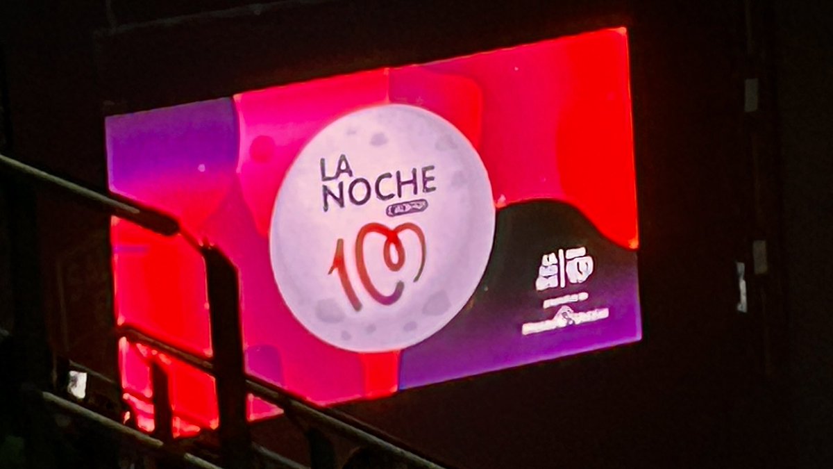 dememorcillo's tweet photo. #Lanochedecadena100 @CADENA100 https://t.co/cWJ0gFesLZ