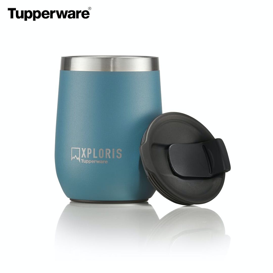 KimsTuppFamily's tweet photo. Tired of reheating your coffee? Want your drink to stay cold? Tupperware's got you covered! Grab your Xploris Tumbler and go (available in two colors and three different sizes). https://t.co/KflwBMgP35 https://t.co/0Q7XkDphas