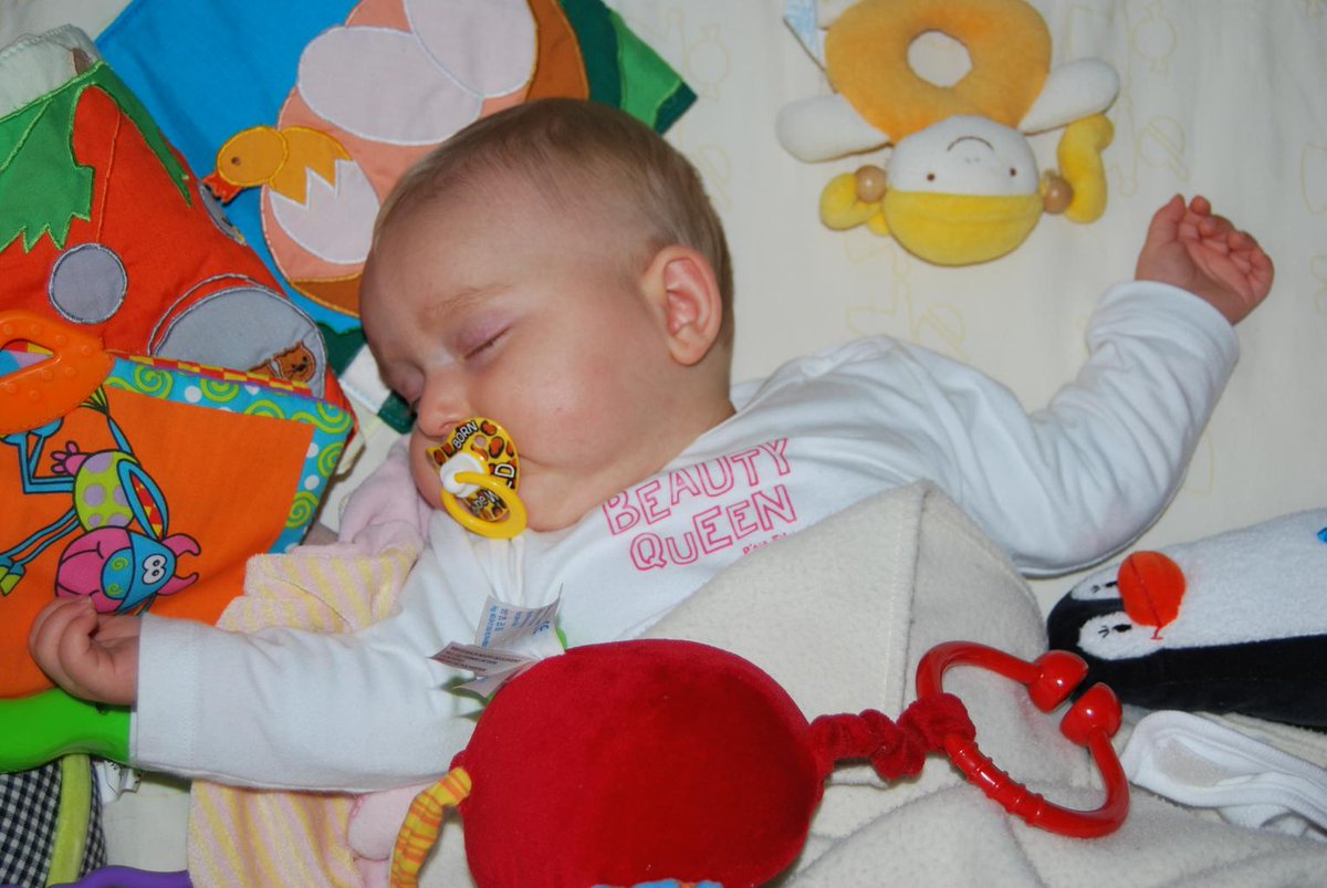 LisodermBaby's tweet image. Unlock the secrets of #SleepTraining with our in-depth guide on the Ferber Method! Learn how to incorporate a pacifier and establish healthy sleep habits for your little one. Read more: lisodermbaby.com/2023/03/unlock… 🍼💤 #FerberMethod #parentingtips