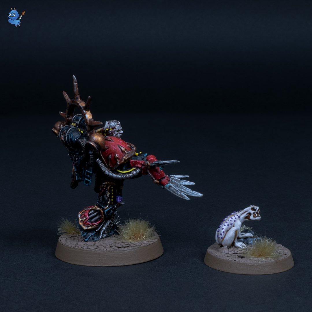 troll_painter's tweet photo. I took new pictures of this old metal Huron Blackheart I have painted sometime 4-5 years ago trying to give justice to this beautiful model.

#huronblackheart #redcorsairs #warhammer #warhammer40k #chaosspacemarines #hereticastartes #warhammercommunity #thetrollpainter https://t.co/BHDROPgsEJ