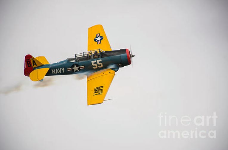 “1944 T-6 Texan” Art Print
☀By John Bartelt☀

Get It here:
ow.ly/cOXa50NlTMj

#ArtMatters
#BuyIntoArt
#aviationphotography
#nikonphotography
#AYearForArt
#aviationlovers
#colorado
#aerobatics
#aircraft
#airplane
#warbird
#north_american
#t6_texan
#taildragger
#aviator