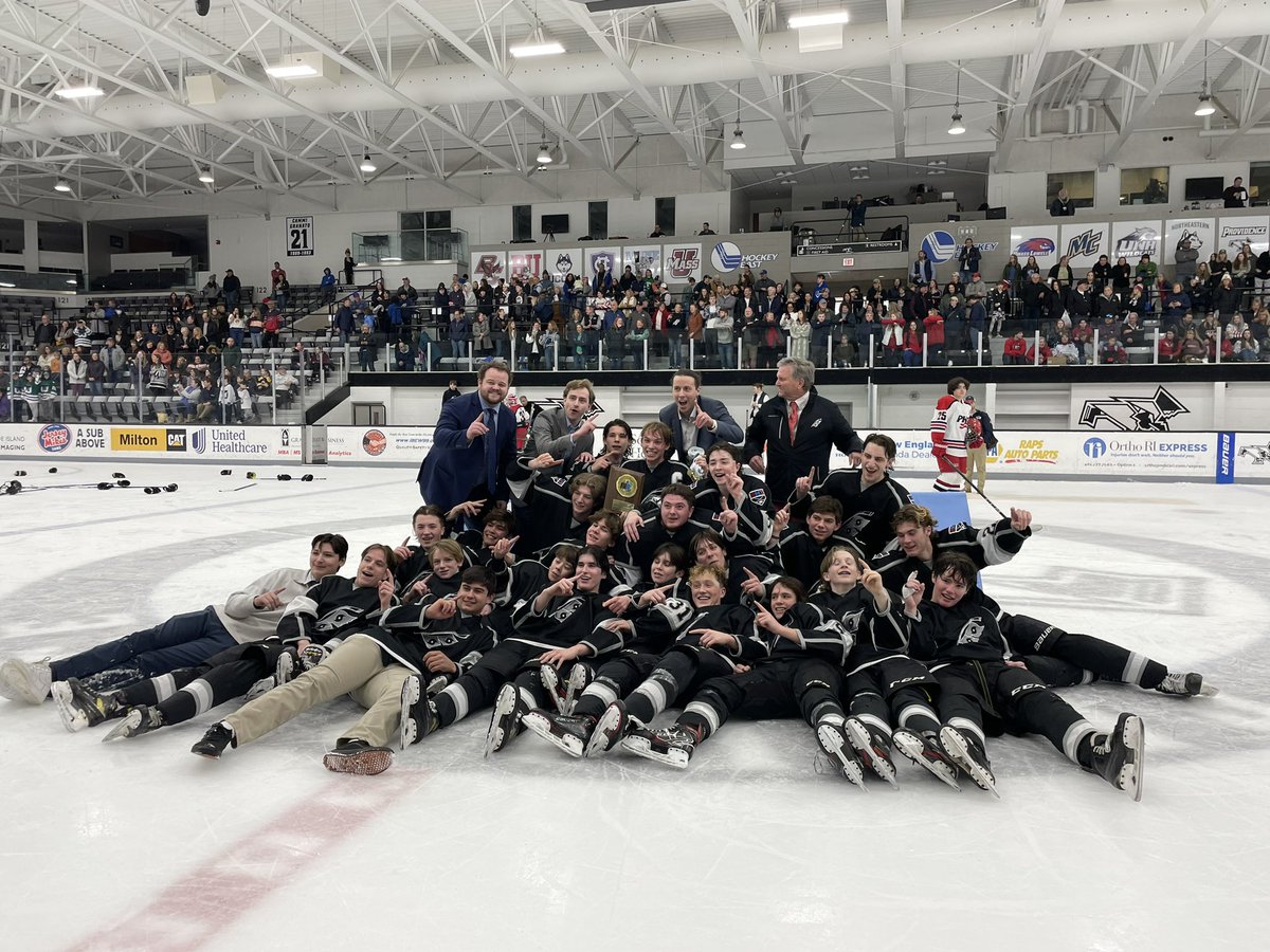 RogersVikings's tweet photo. 3-1 WIN!!! DII STATE CHAMPIONS!!!!! https://t.co/TV9zCSl89O