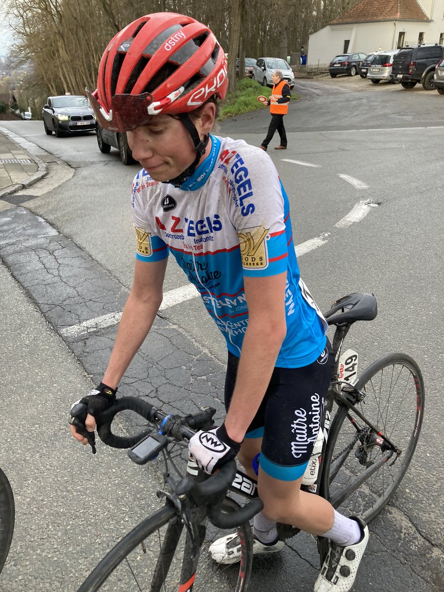 sharpready's tweet image. @arnoverschave werd vandaag 6/130 te #Mont-de-l&apos;Enclus! Sterke prestatie van onze jonge @sharpready #renner 👊💪👏