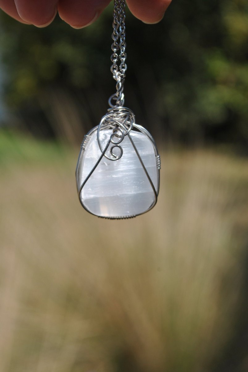 goose398's tweet photo. Lovely, luminous selenite necklace! #etsy shop: Wire wrapped selenite necklace; square pendant; translucent stone; selenite pendant https://t.co/pwTyLQKLU9  #selenite #stone #handmadejewelry #wirewrapping #translucent #Rocks2Gems2Wire #shopsmall https://t.co/O3BmfMjk15