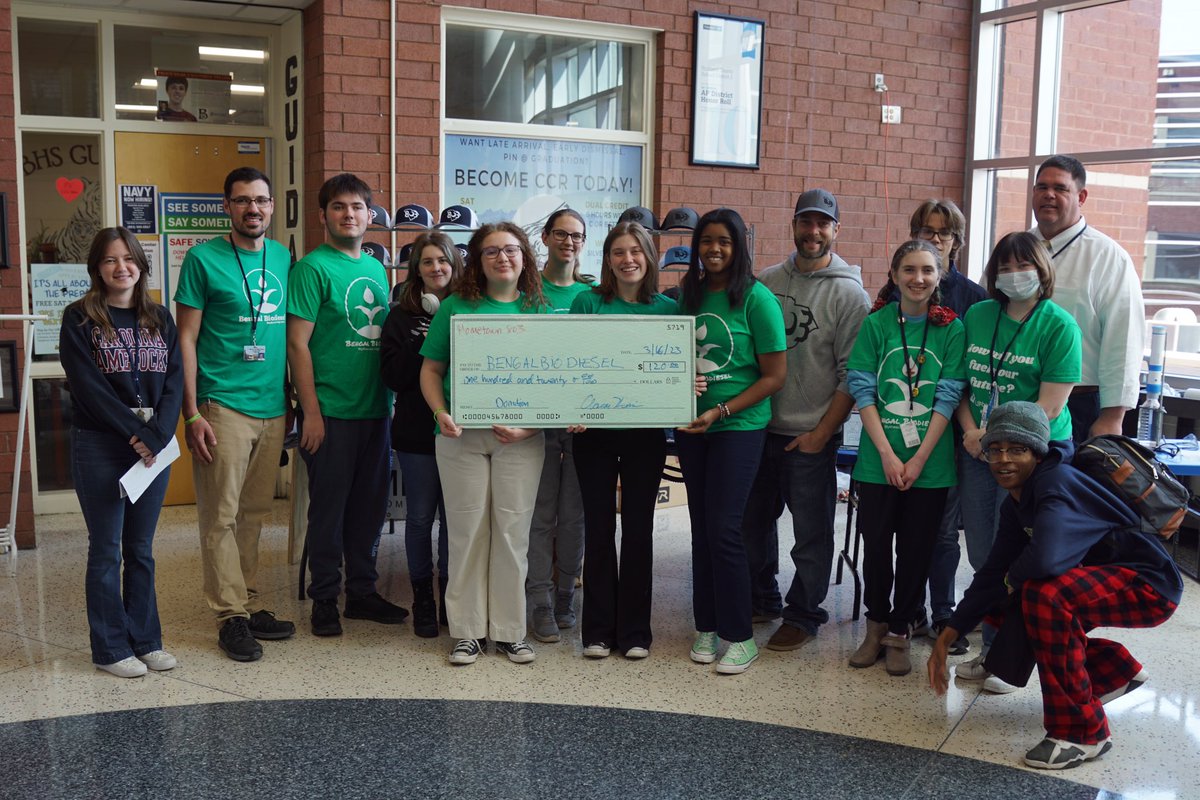 bengalbiodiesel's tweet photo. Happy National Biodiesel Day! Our class celebrated this week by sharing what they have learned during lunch and giving tours of our production and laboratory space. Huge thanks to HomeTown 803 for joining our celebration and donating to our program! 
@RichlandTwo @BlythewoodHigh https://t.co/SB1NmkyXAy