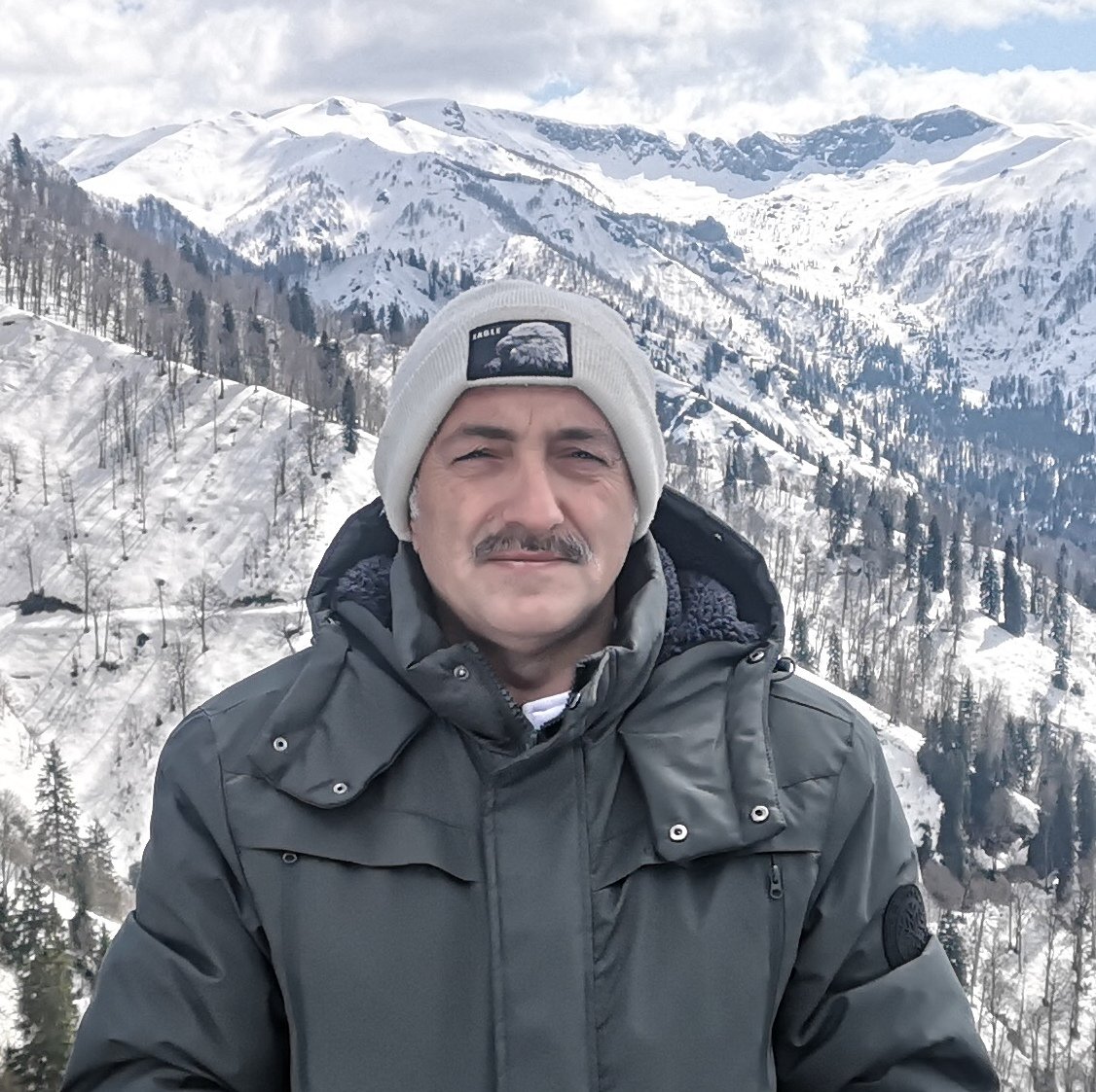KarateOf's tweet photo. Artvin Borçka Karagöl ün üstü Gürcistan sınırı 18 MART 2023 Doğal güzellik https://t.co/wq0JtcJu0z