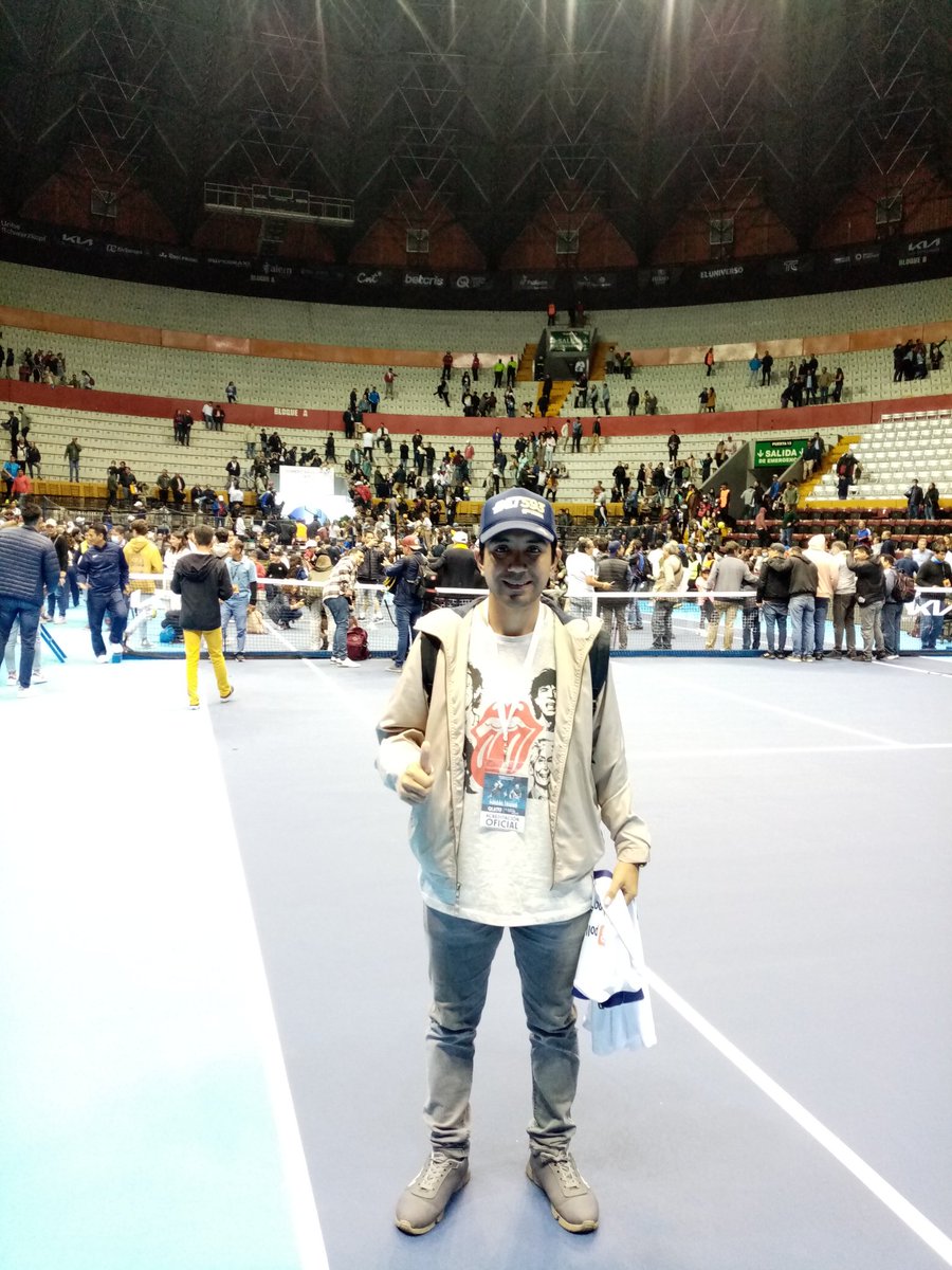 miguelvallejom's tweet photo. 🇪🇦🎾🎙️📻📸💪🏻🤗
Recuerdos de la cobertura del partido de exhibición de @RafaelNadal vs @CasperRuud98 en Quito en octubre del 2022.
#RafaelNadal #CasperRuud #Quito #CopaKia #NadalEnQuito #Tenis #TenisEcuador https://t.co/qpFx8z9sk4