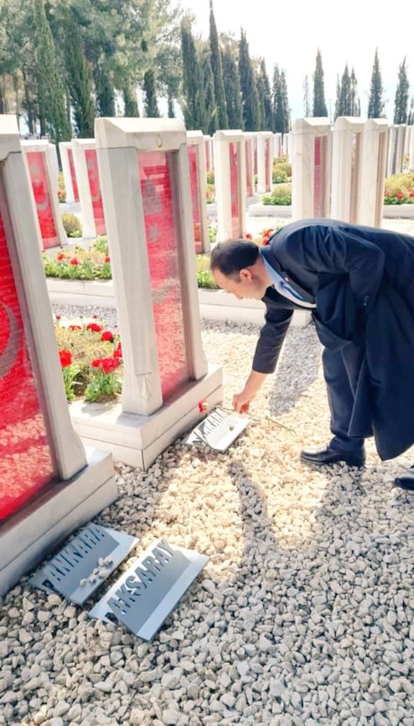 Ademakkus76's tweet photo. Çanakkale Şehitler Abidesi.🇹🇷#ÇanakkaleZaferi'nin 108. yıldönümünde Vatan savunması için çocuk çağda, genç yaşta yurdun dört bir köşesinden cepheye koşan tüm kahramanlarımızı ve aziz ecdadımızı  rahmetle yad ediyorum.

#18Mart
#Canakkalezaferi
#ÇanakkaleDestanı
#CanakkaleGecilmez https://t.co/tVajLDzkHZ