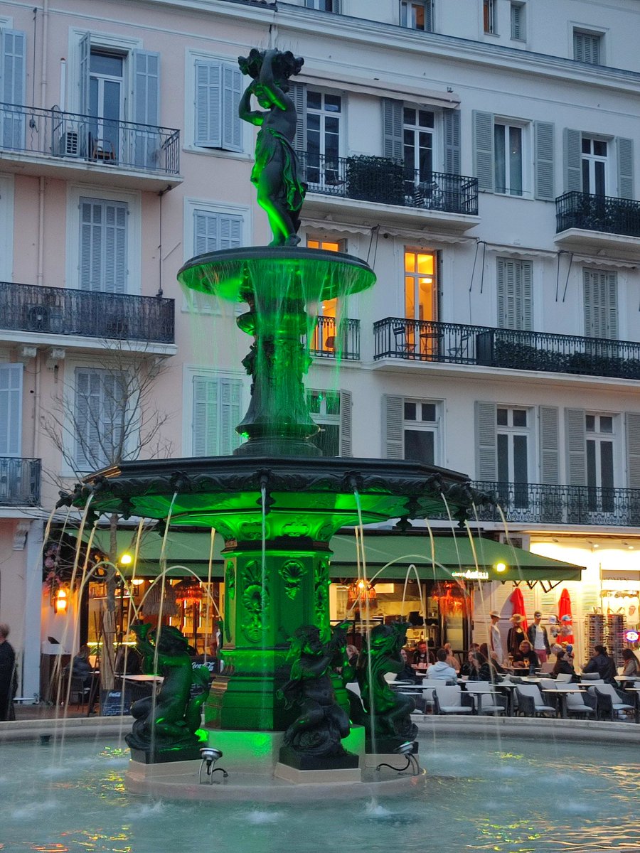 Bonne soirée 💫#Cannes🤩