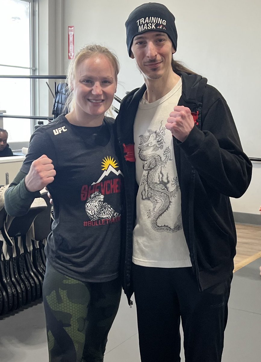 It was an honor checking out the seminar put on by one of the greatest martial artists of her time, <a href="/BulletValentina/">Valentina The Bullet Shevchenko</a>. I learned a bunch I will implement when I get back on my feet! 🥋👊🏻 #MMA #kickboxing #muaythai #martialarts