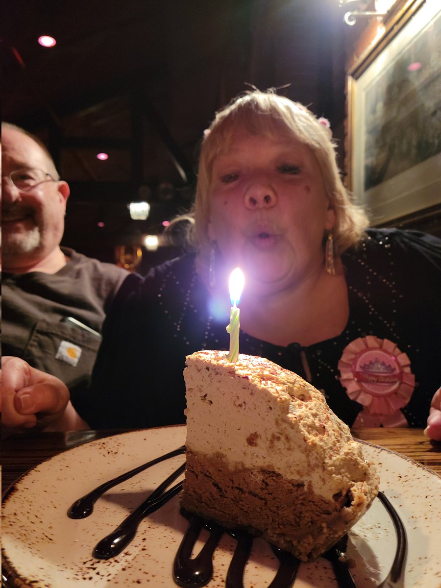 JustShootMedia's tweet photo. Happy Birthday @CHEMOGIRL 
I love you #MyPerson https://t.co/nb8dXC05PS