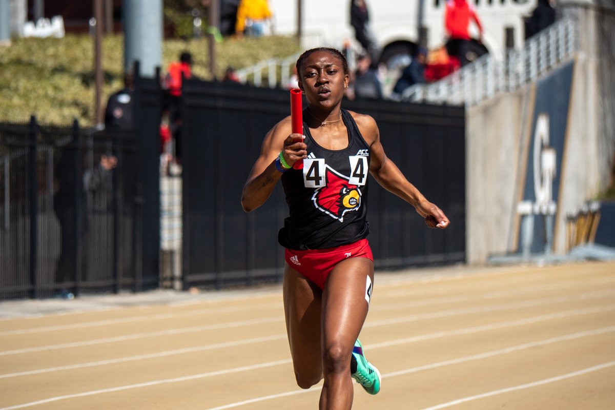 Women's 4x400m Relay with a time of 3:43.46⤵️

🥈Katie Martin, Jourdin Edwards, McKenzie Bell, Taylor Herbert 

#GoCards