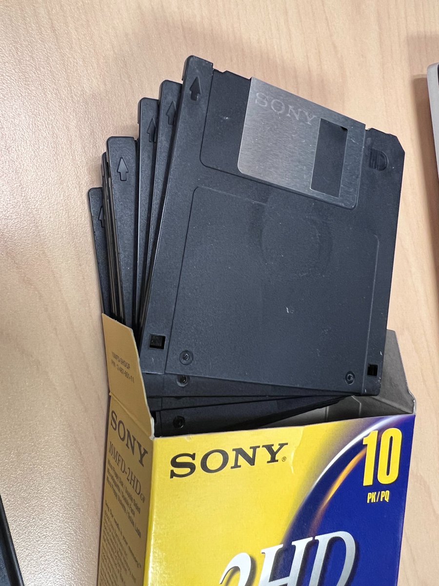 💾Mv• tweet media