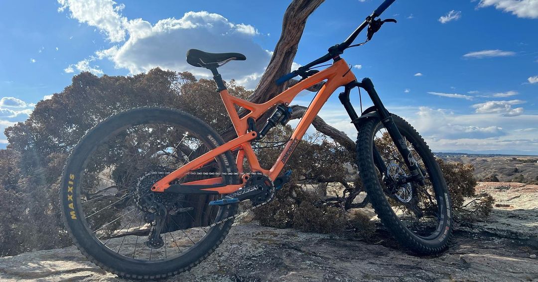 A thing of beauty with this shot <a href="/coachbee34/">Brad Banks</a>

#UGC #fromwhereiride #release #levellink #mtblife #mtbviews #diamondbackbikelove