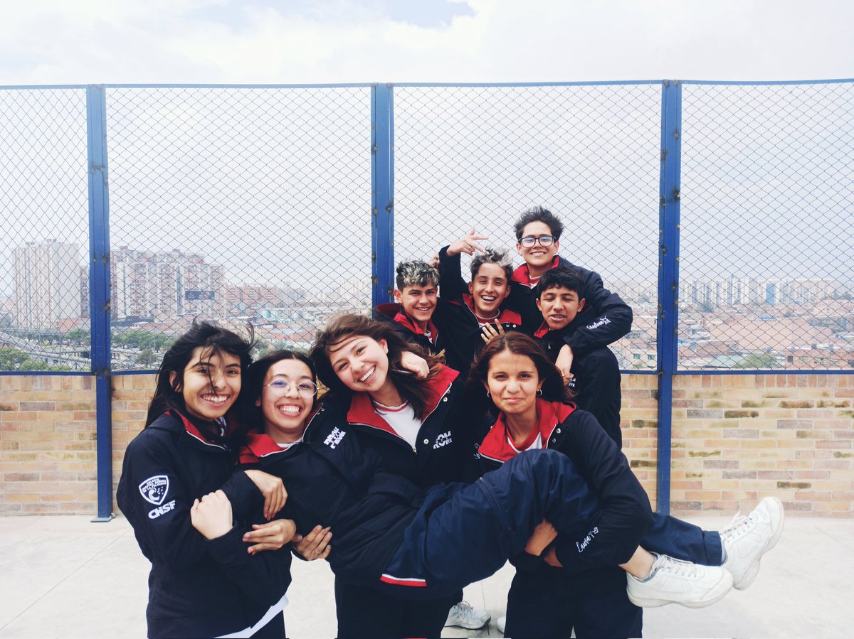 TarantulaPurpu's tweet photo. Colleges 2023 🔥🔥 !!!

#CNSF

#Colegios #ColegioCNSF #Entregachaquetasprom #seniors2023 #chaquetasprom #hoddiesprom  #chaquetaparaprom #chaquetaspara11 #chaquetasparaprom #busosprom #chaquetas11 #prom11 #class11  #hoodies  #prom2023 #chaquetas2023 #chaquetaspromtarantulapurpura https://t.co/iPjJmYD4f3