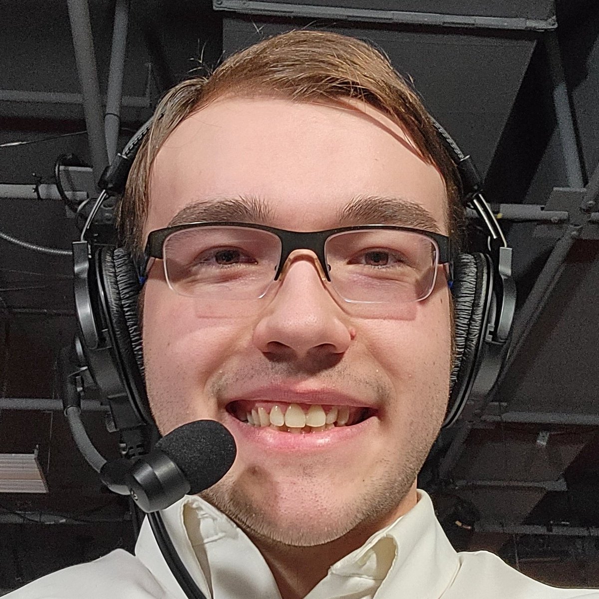 aczyszjr32's tweet photo. A profile picture that is fit for a broadcaster! #wihsea #esportsedu #Winter2023StateChampionship #NewProfilePic https://t.co/n5dgaFeMgw