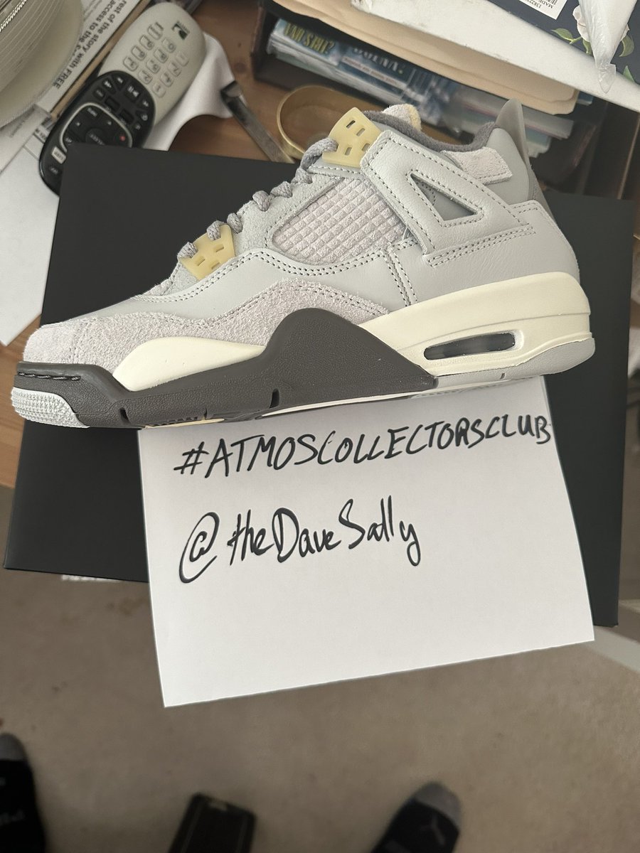 thedavesally's tweet photo. @atmos_usa Size 12 #atmoscollectorsclub  #atmosdc https://t.co/j8ulHsa39H