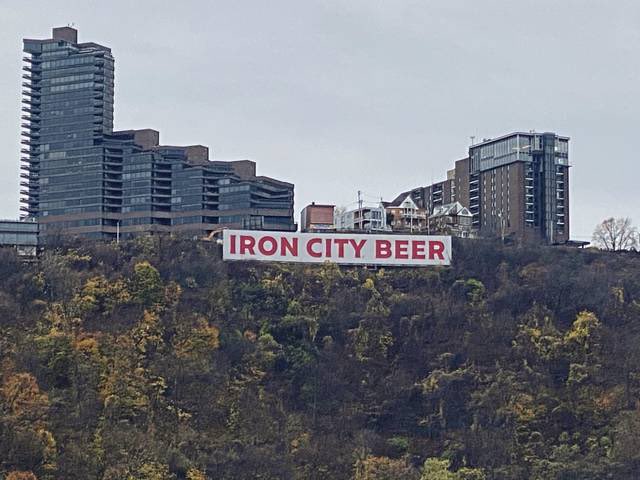 3th3r43lk1ll3r's tweet photo. Pittsburgh’s Hollywood sign https://t.co/3nudypmuXv