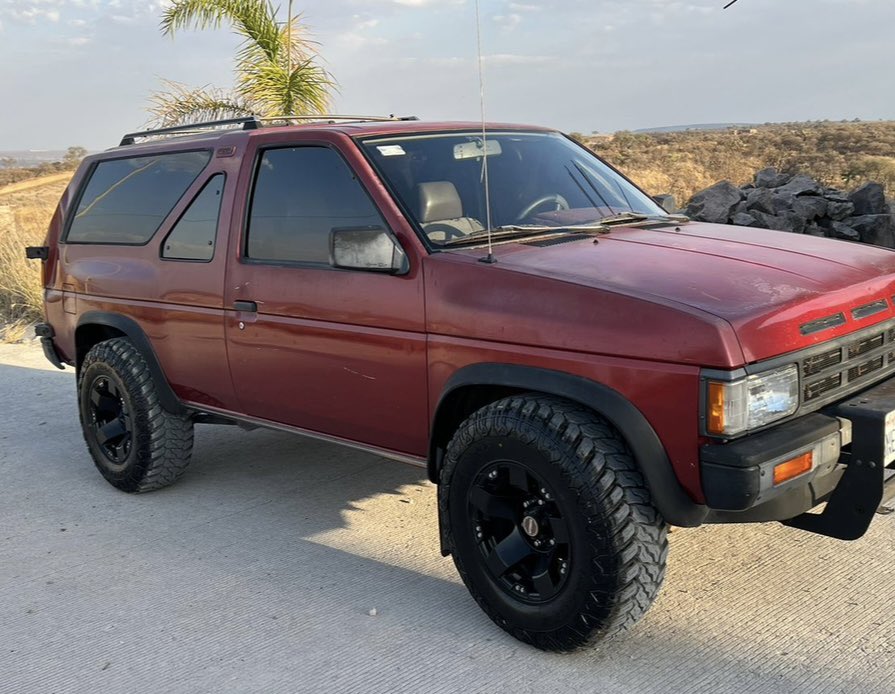 reyhardbodys's tweet photo. 1988 nissan pathfinder New rims/tires! #reydelashardbodys #nissanpathfinderclub #nissanminitruckclub #4x4terrano #4x4offroad #nissan4x4offroad #nissan4wd #nissan4wdpathfinder #worldnissanclub #worldnissan4x4club #nissanfyp #nissanhardbodyforyou #nissand214x4 #1988nissanpathfinder https://t.co/fTLTibe5AR