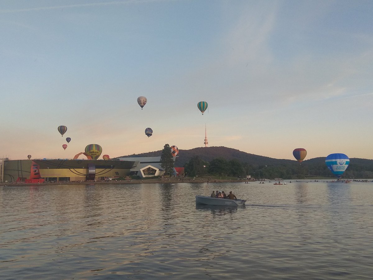 Great show this morning 😁 #canberra #balloonspectacular #cbr