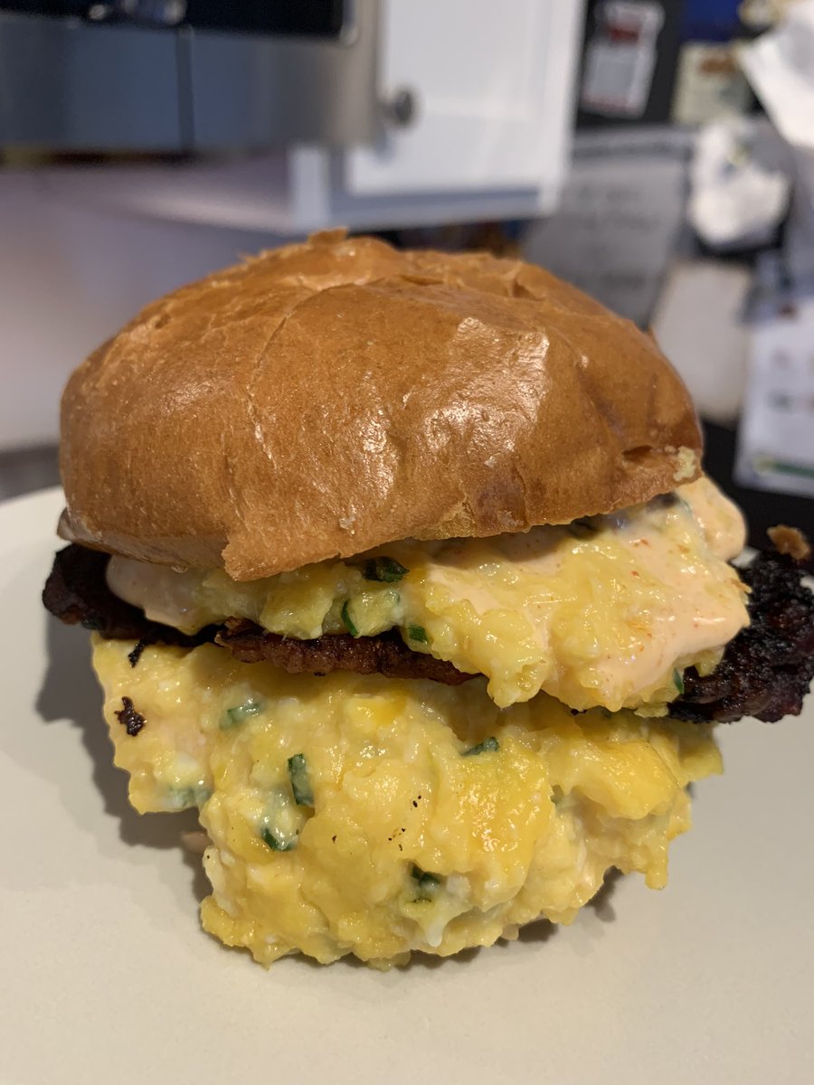 Happy Saturday #AVFoodies! My Eggslut sandwich for brunch.