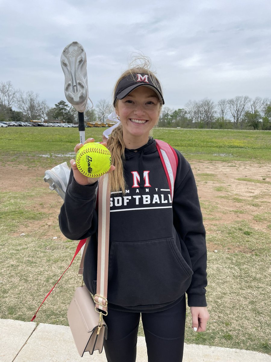 sarakatebooker's tweet photo. #6 today! We had two good turnouts against Oak Hill and Pineville this weekend!!! ❤️ @MHSLadyTigersSB @Lapridegold @DonaldgPickett @s_lex23 @The_MARR11 @NSUDemonsSB https://t.co/tJSDhpgYIK