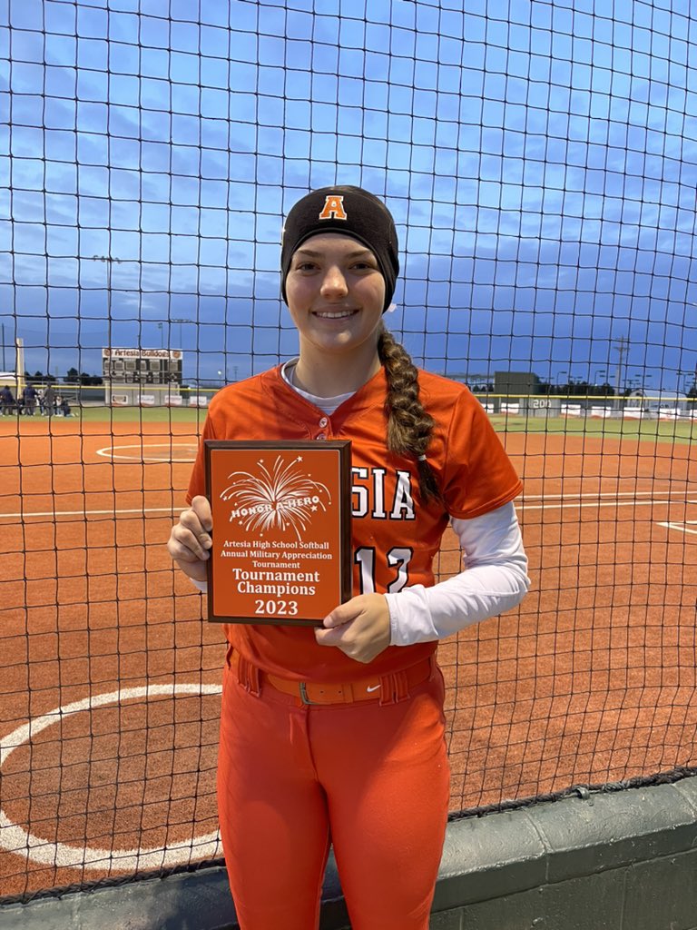 Mikenzi Carlo tweet media