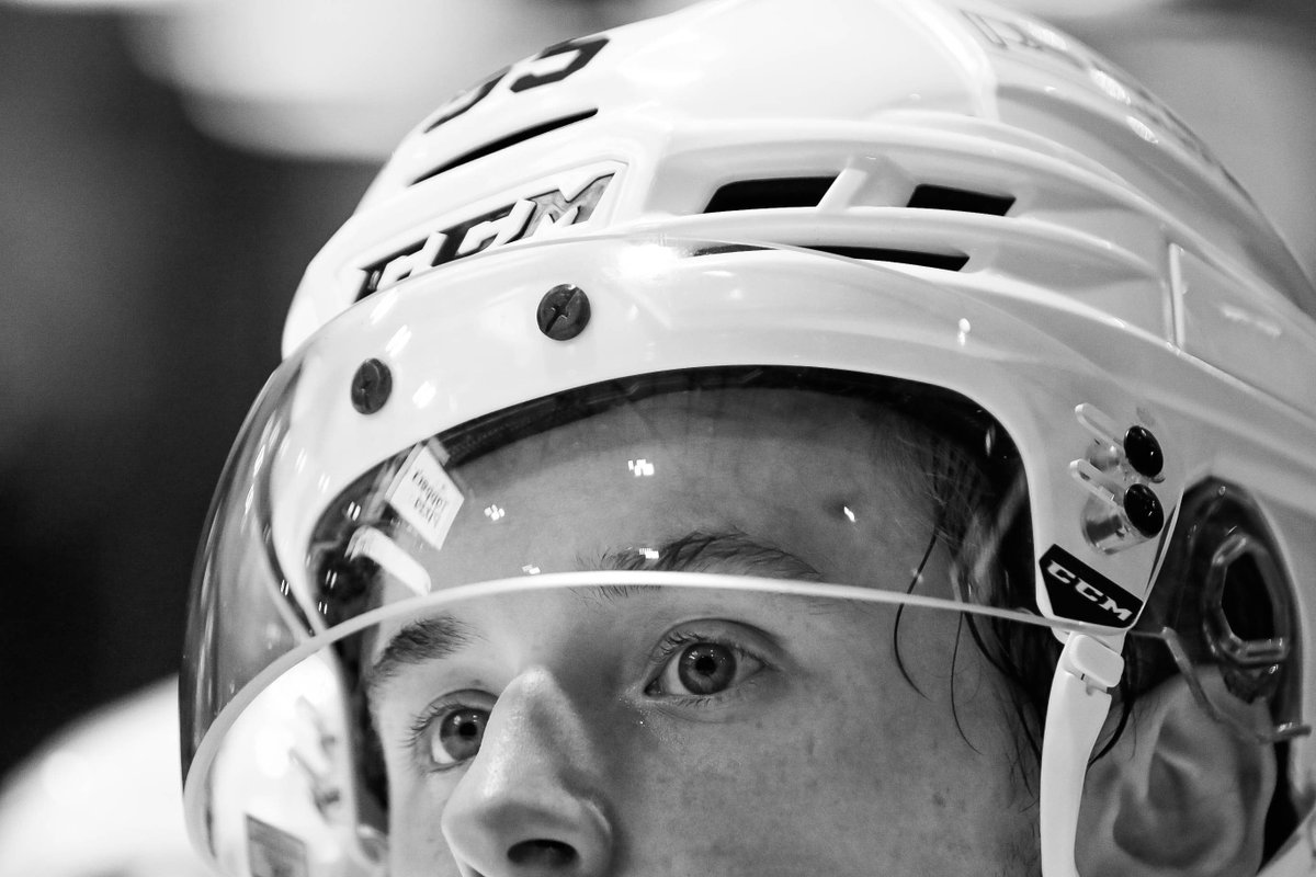 BC55 is playing the <a href="/OHLHockey/">Ontario Hockey League</a> like it’s a video game 🤯

A hat trick &amp; an assist for the <a href="/LAKings/">LA Kings</a> prospect halfway through the game!

#GiddyUp | #GoKingsGo