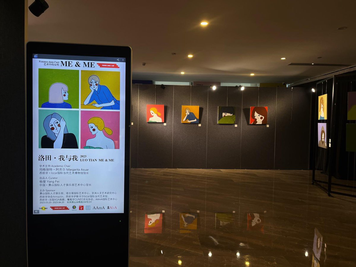 MargaritaAsuar's tweet photo. Valentía y libertad es lo q hay en las obras d Luo Tian. Su exposición "Yo y yo" transmite desde el título el mensaje q la artista quiere comunicar: la mujer debe ser valorada y
reconocida x ella misma para ser valorada y reconocida x los demás. Brava Luo Tian. https://t.co/HWpmpRdect