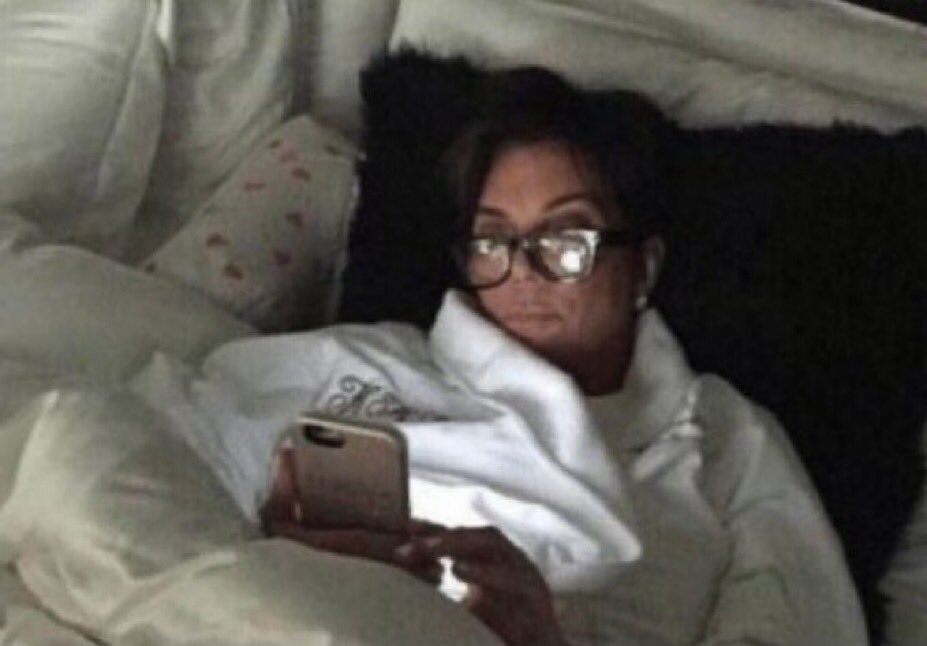 Me: i'm going to sleep early
tonight

Also me at 2am: