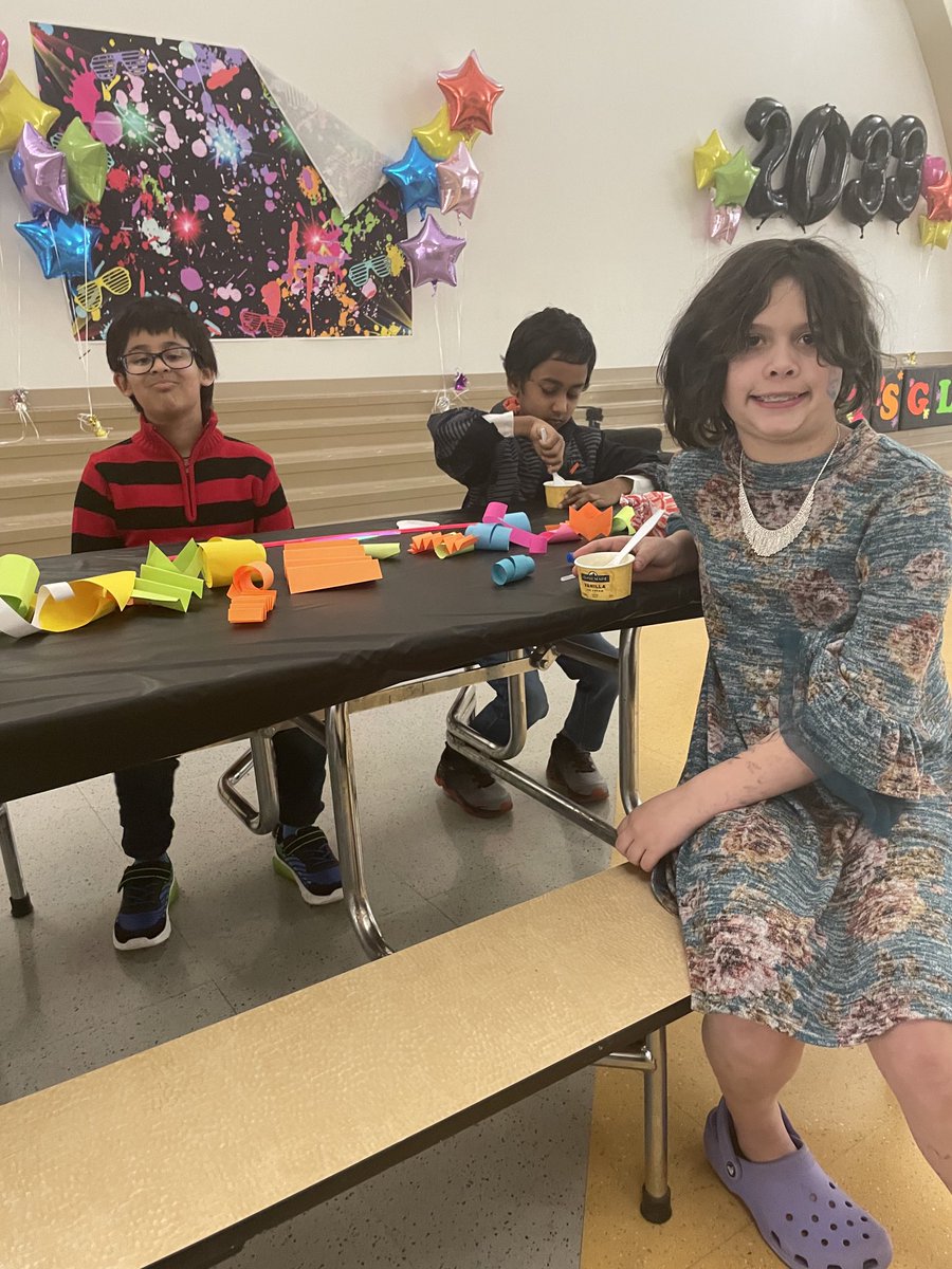 It was a great night of fun at the 2nd Grade Dance!!! Thank you MECC PTO for doing an amazing job and making it such a wonderful evening!! #masonmomentum ⁦⁦<a href="/MrsBly_MECC/">Melissa Bly</a>⁩