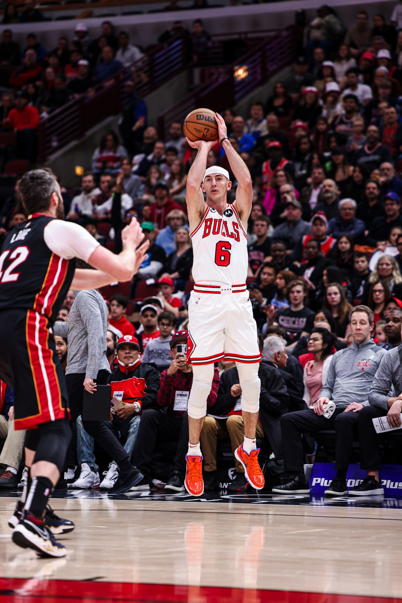 Chicago Bulls on Twitter: "Injury Update: Alex Caruso (left mid-foot