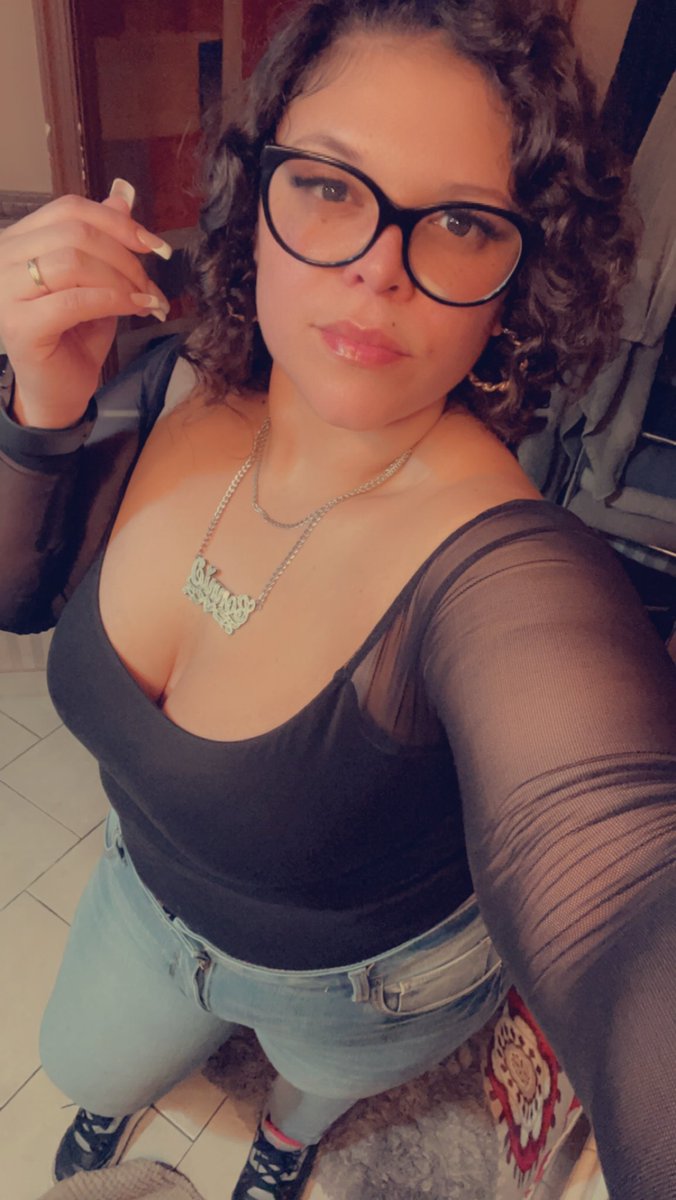 leigh121887's tweet photo. Walked in the visiting room and my husband couldnโt keep his hands off of me ๐๐ฅฐ #Hisphatphatt #torresgang #visitdays>> https://t.co/cbV6ee6ZGT
