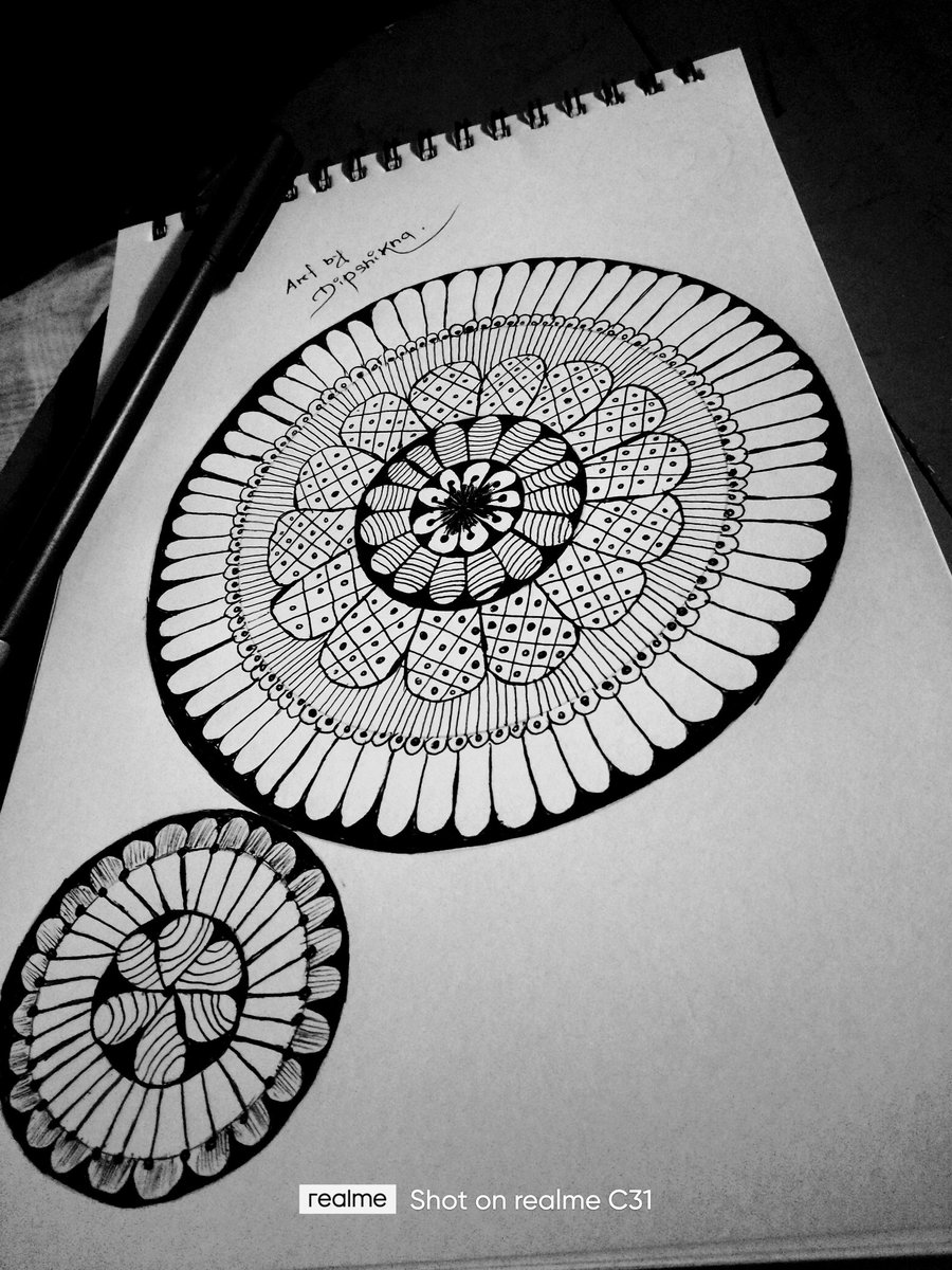 dipshikha_____'s tweet photo. Mandala art 🖋️(by me😊) https://t.co/2QbQwmP8YX