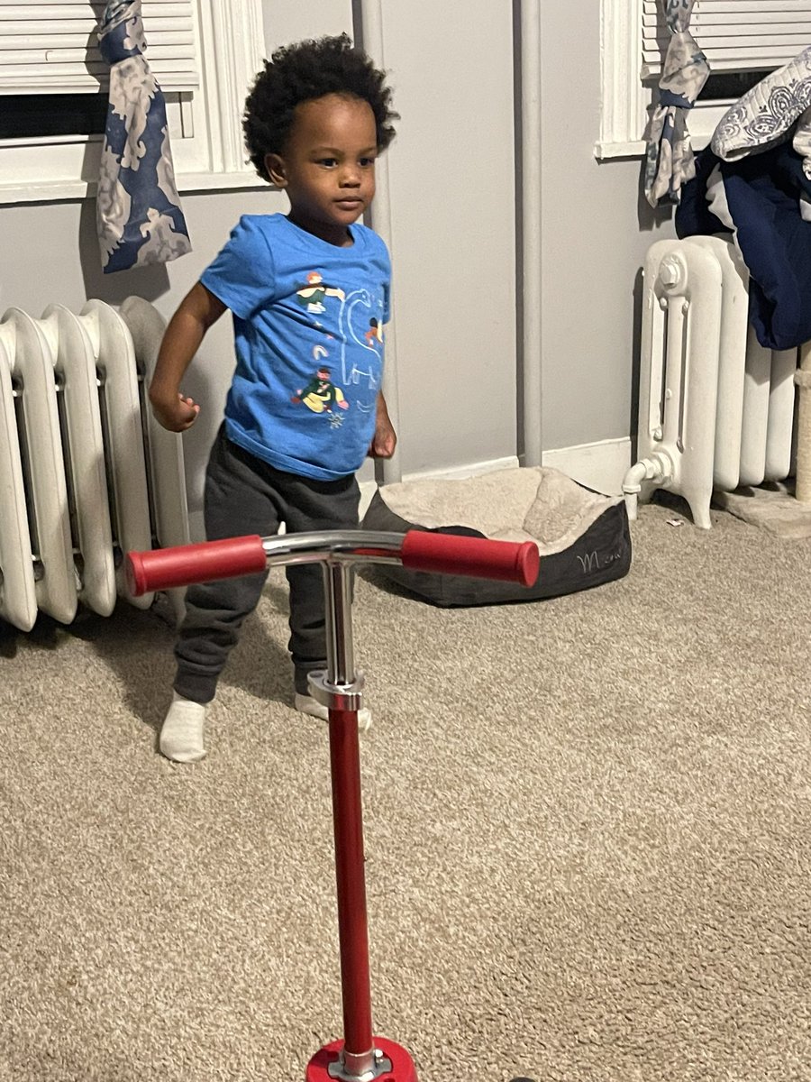 loveandwar2015's tweet image. That mommy dinkie #secondson