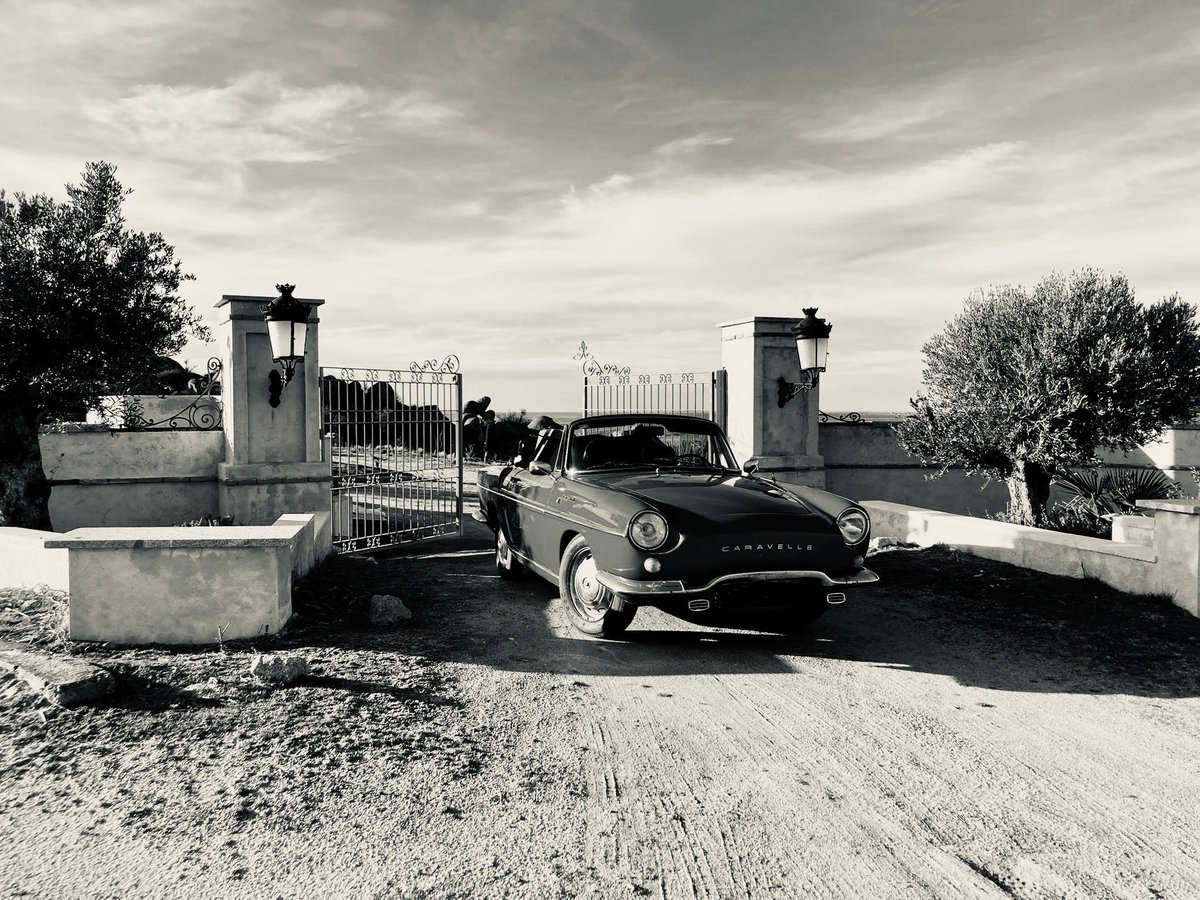 LasFuentesAvila's tweet photo. #historia #clasicos #renault #caravelle #florida @LasFuentesAvila https://t.co/9KPG3GadH1