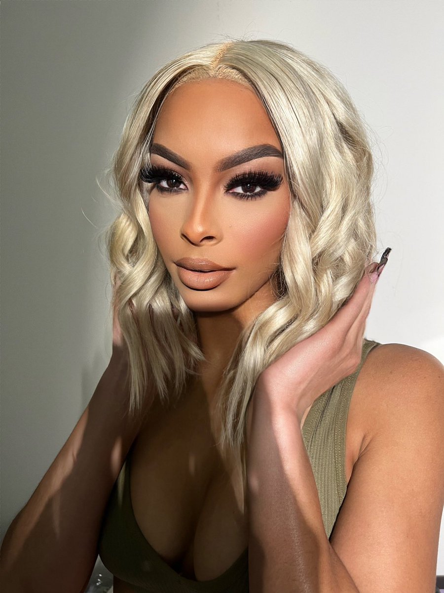 sturaqmercy's tweet photo. HOUSTON TX , I’m a NEW , &amp; up coming MUA💄✨  

PLEASE LIKE &amp; RETWEET 💜 

@mercyminkz on Instagram for all bookings ✨  #makeupartist #makeupbyme #makeuplooks https://t.co/VPEFmdHXPC