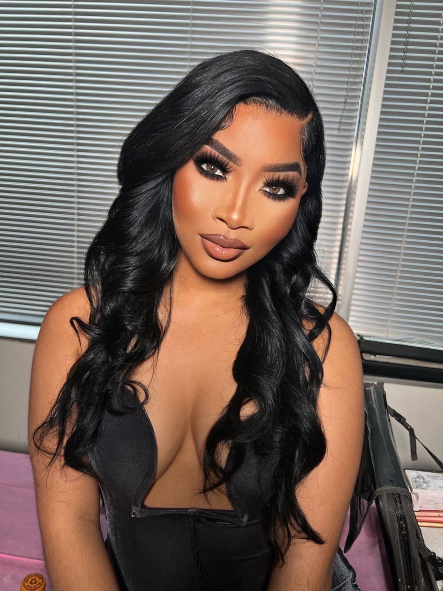 sturaqmercy's tweet photo. HOUSTON TX , I’m a NEW , &amp; up coming MUA💄✨  

PLEASE LIKE &amp; RETWEET 💜 

@mercyminkz on Instagram for all bookings ✨  #makeupartist #makeupbyme #makeuplooks https://t.co/VPEFmdHXPC