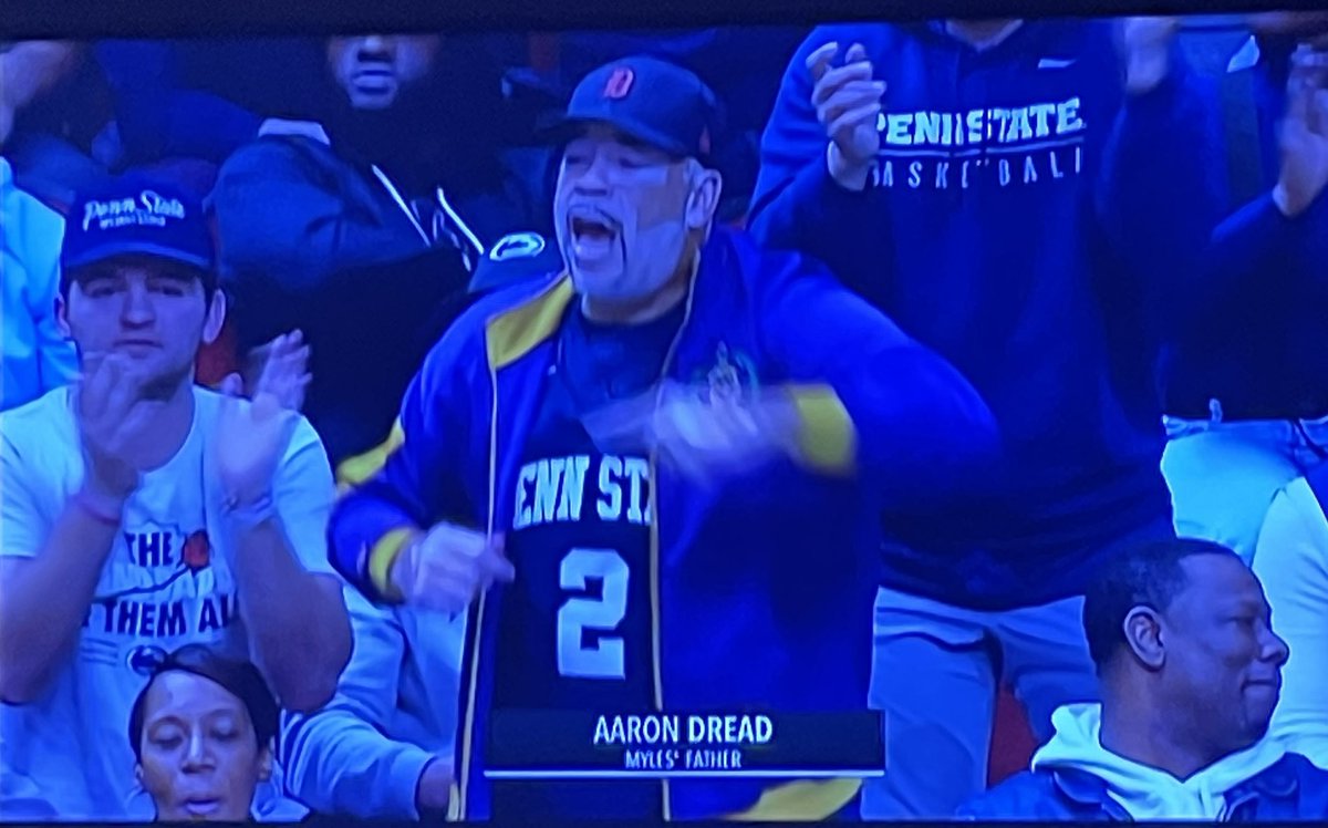 BigDaddyFreeds's tweet image. Love to see it. @MUAlumni Aaron Dread ‘94 cheering on his son @mylesd12_  and @PennStateMBB! 🏆🏀

#MarchMadness