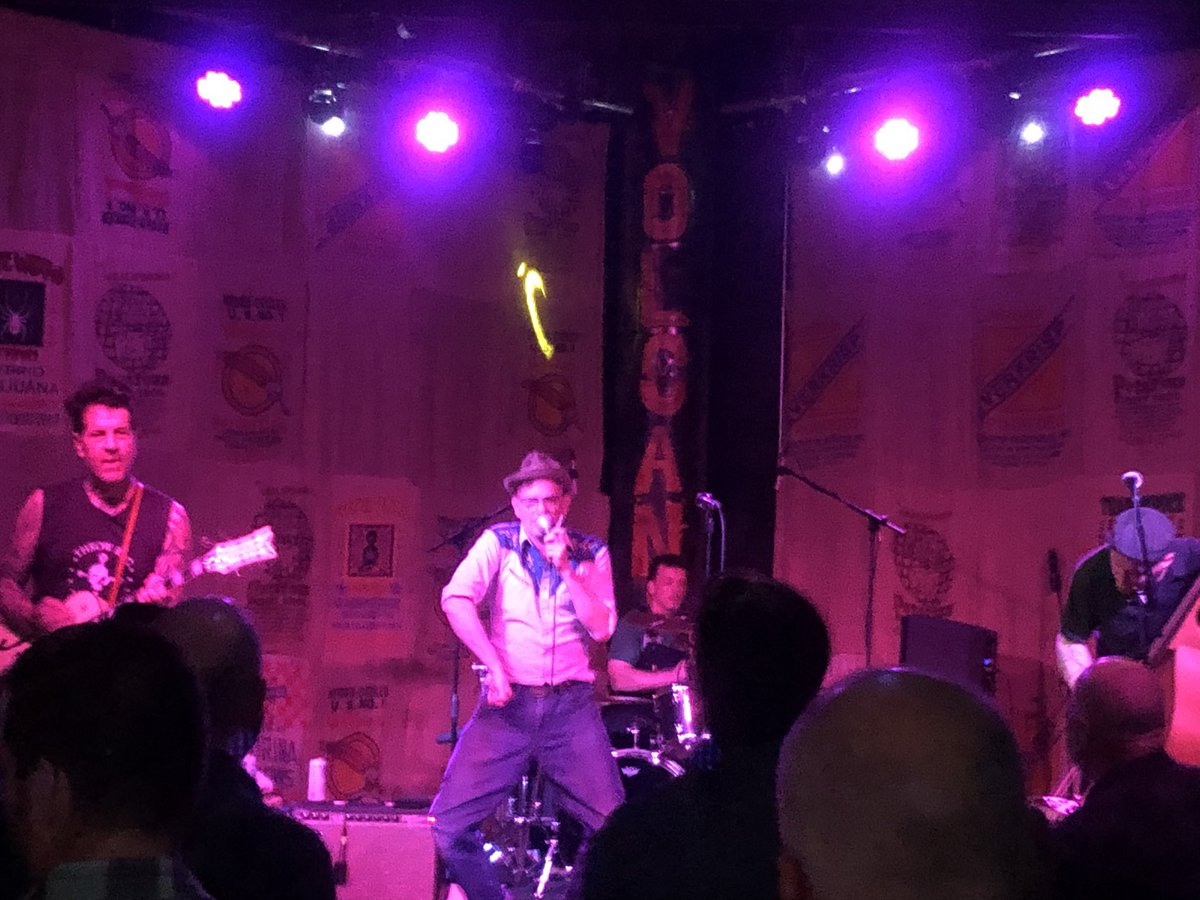 929kris's tweet photo. The Legendary Shack Shakers were raucous last night at Volcanic Theatre Pub. Local greats Beyond the Lamplight opened for what is always a fun, energetic show. @BeyondLamplight  @vtptheatre @1988Ent #backyardbend https://t.co/VhZ3eyJpkg