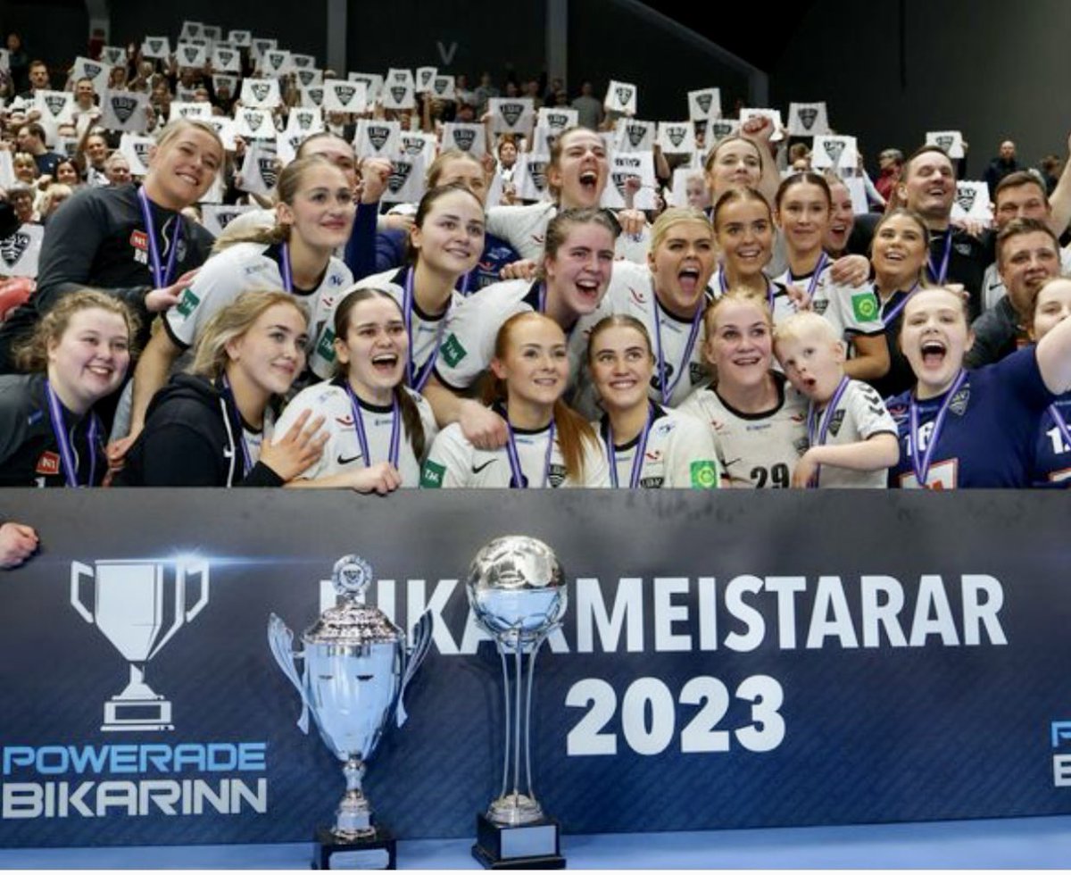 Stolt af liðinu okkar mótlætið sigrar alltaf 🥰🏆🏆🏆🏆🏆