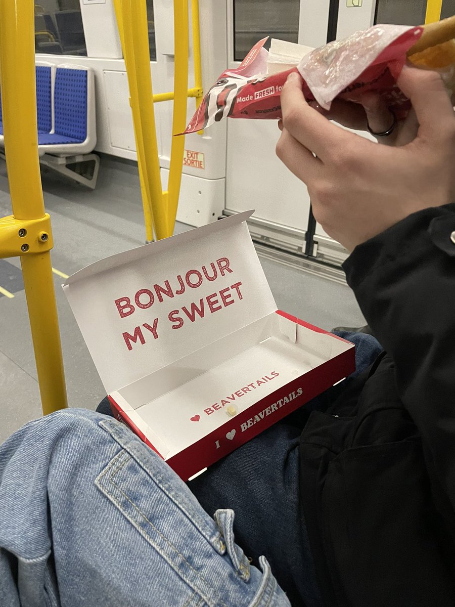 figpilled's tweet image. train food