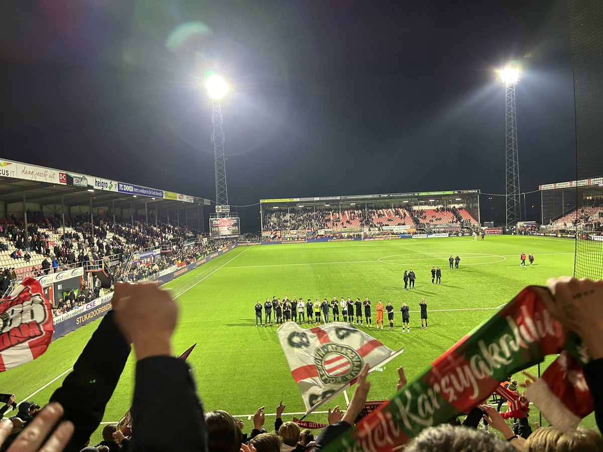 damian_v_t's tweet photo. Drie punten in Emmen! #emmspa #SpartaRotterdam https://t.co/BcyPjylf3o