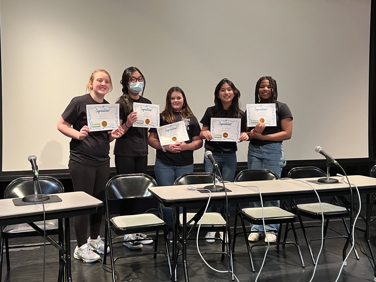 patrice4books's tweet photo. So, we did not take the trophy for Regional BOB this year @WRLibrary but we still had fun. Till next year @JBMS_WJCC #battleofthebooks #powerintheweb #wearewjcc https://t.co/KqKRldumVW