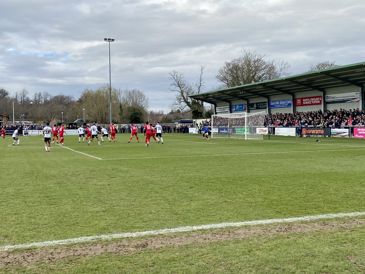 Lovely bit of <a href="/TheVanaramaNL/">ReckyTHFC #FRANKOUT</a> North action today <a href="/Official_Darlo/">Darlington FC</a> vs <a href="/HerefordFC/">HerefordFC</a> nice 3-0 win for #darlo keeping their promotion dreams alive.