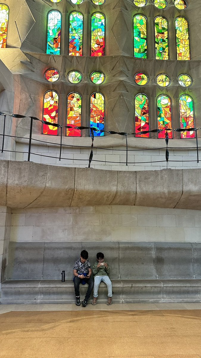 ArcaZayas's tweet photo. So many great places to see in Spain…      My pre-teens disagree 😂😂😂, at least AT&amp;T’s International Day Pass® got my back. https://t.co/HsJtF492XN
