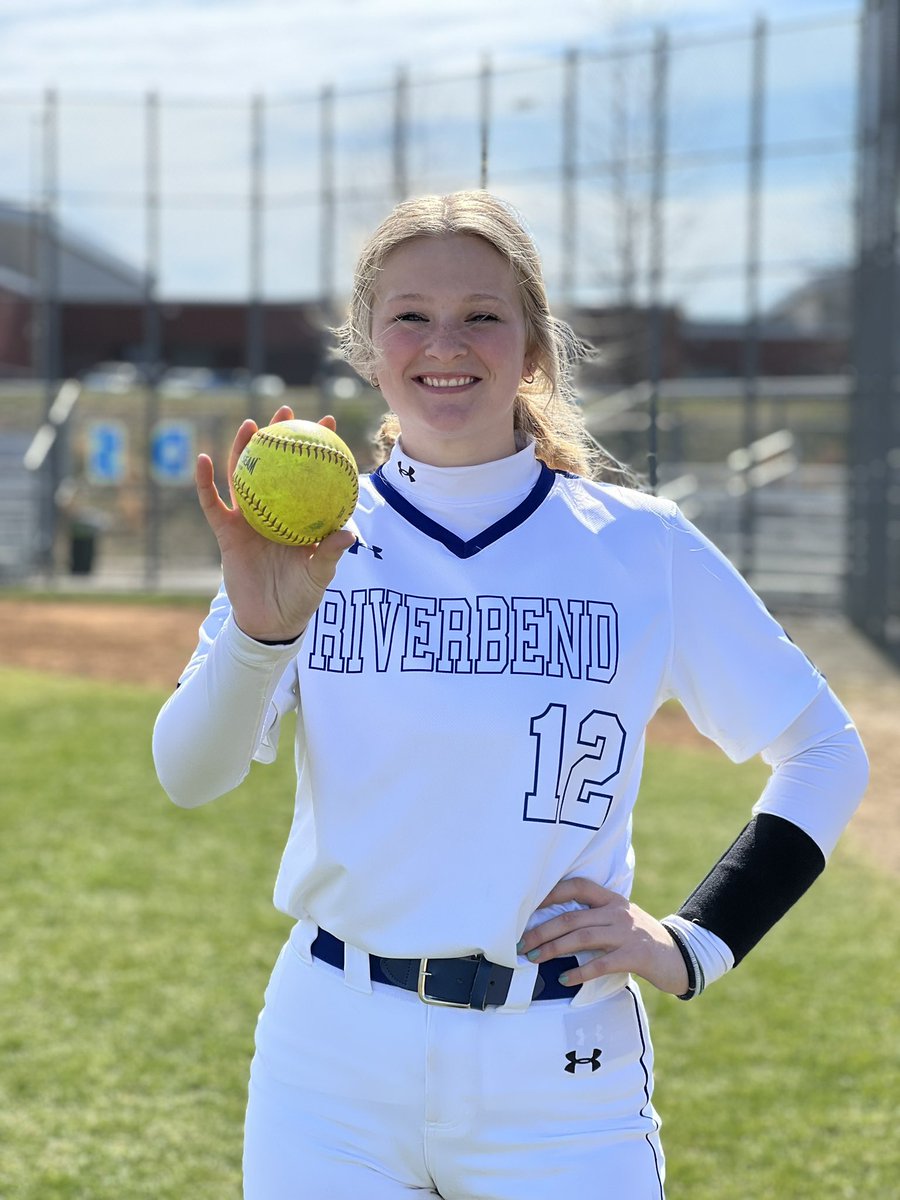 Spring break is coming to an end &amp; season is just getting started!
•Thursday ring pop player of the game went to <a href="/jamesonsnell26/">Jameson Snell 2026</a> for being 💪 at the plate
•today ring pop player of the game went to <a href="/HenselRoxanne/">Roxanne Hensel</a> for being 💪 on both sides 
•freshman bomb today <a href="/Chloe_King28/">Chloe King 2026</a>